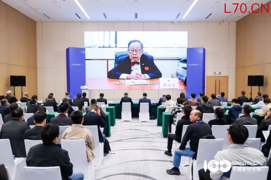 极氪9X验证成功！陈清泉：中国混动技术契合用户与国家战略